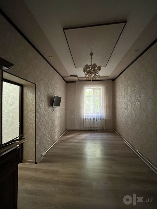 Продам квартиру сталинский дом
