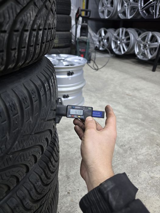 2 Броя 195/60/15 Kleber 6mm