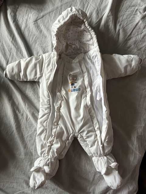 2 бр. бебешки космонавти 0–3 месеца – George и Babybol (момче/момиче)