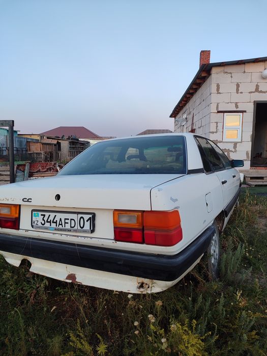 Ауди 100 С3 87год