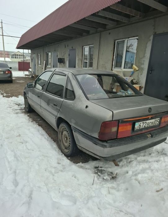 Машина опель вектра