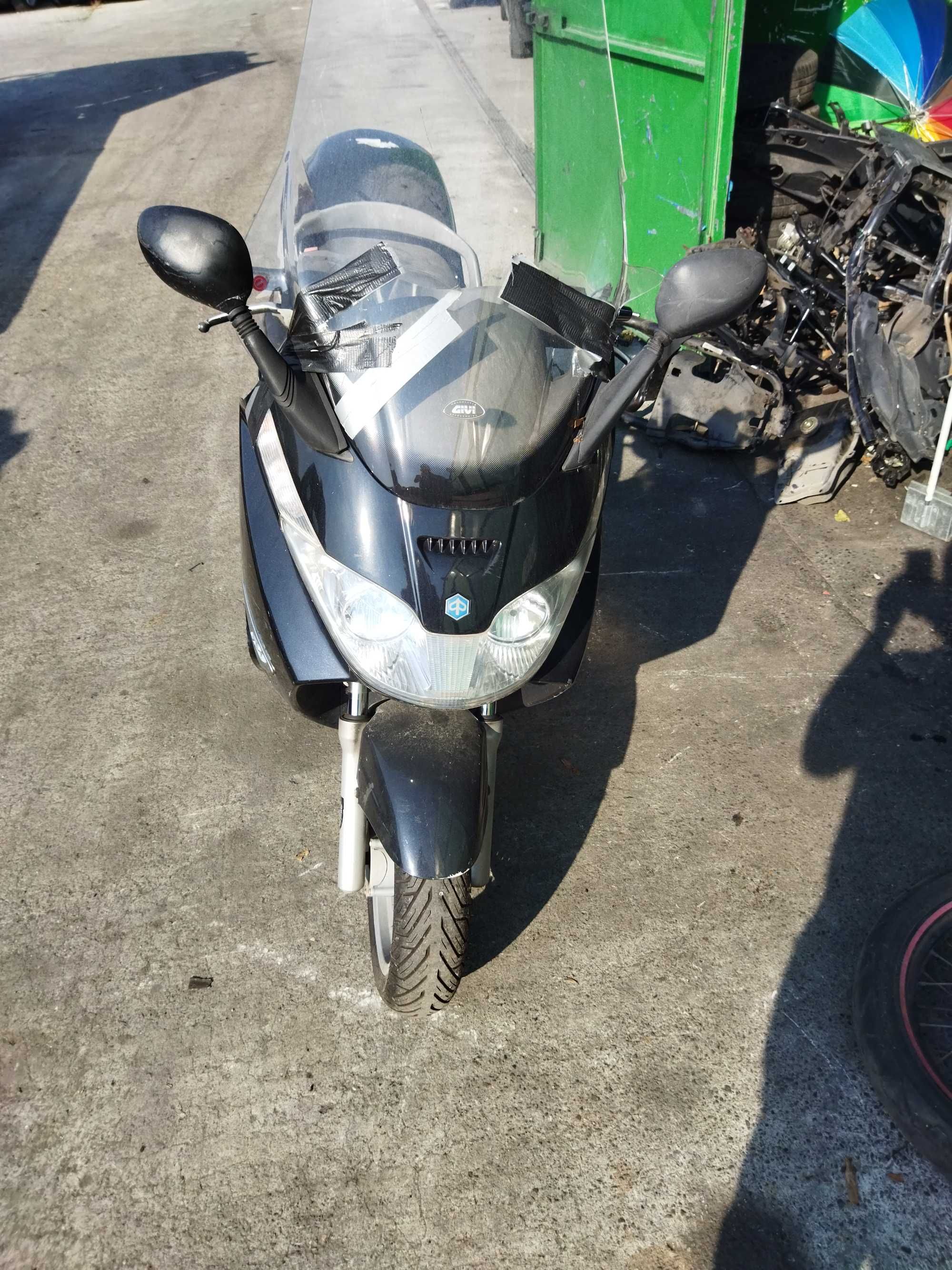piaggio-x-8-125-200-olx-bg