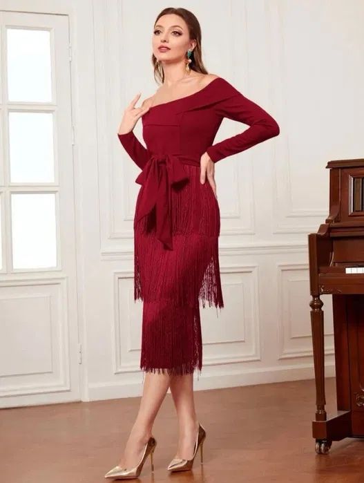 Rochie elegantă franjuri