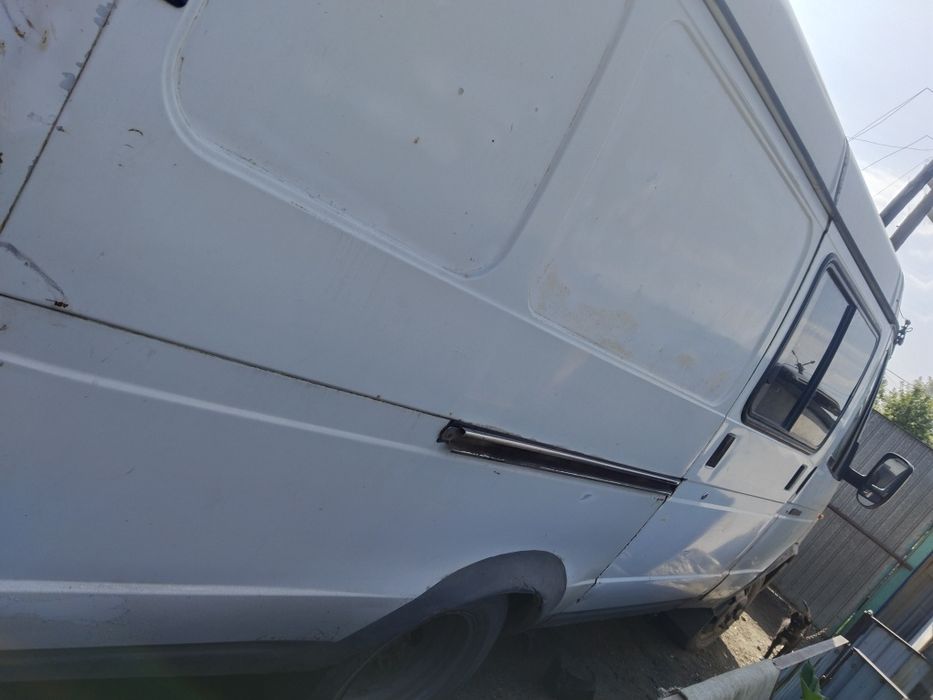 Продам газель  2000 год