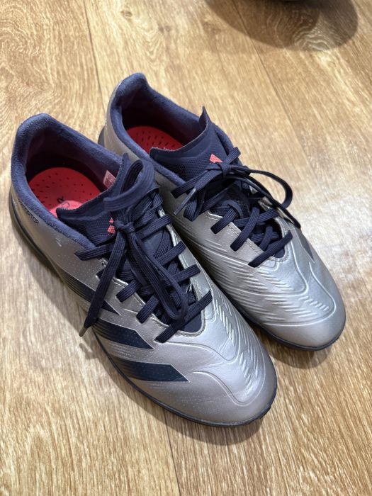 Футбольные бутсы