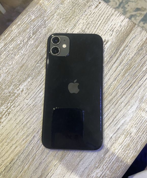 Продам айфон 11.