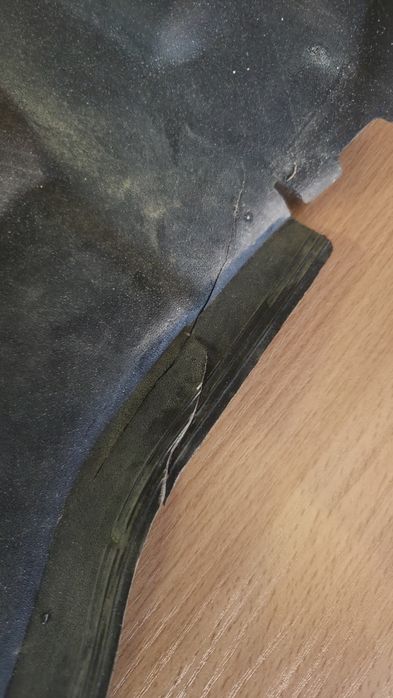 Кора над акумулатора Passat 5