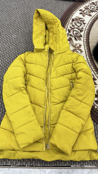 Женские куртки б/у