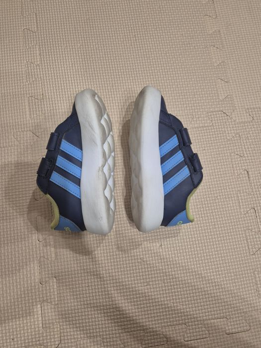 Детски маратонки Adidas 24