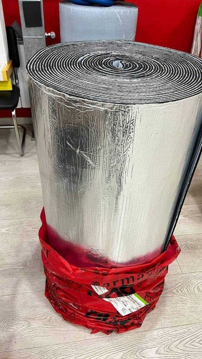 Трубчатая и рулонная изоляция K-FLEX ARMACELL, красно синие трубки