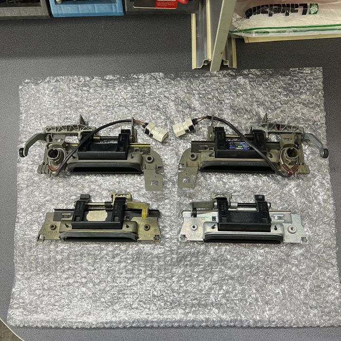 Новые ориг ручки рест bmw e34 бмв е34