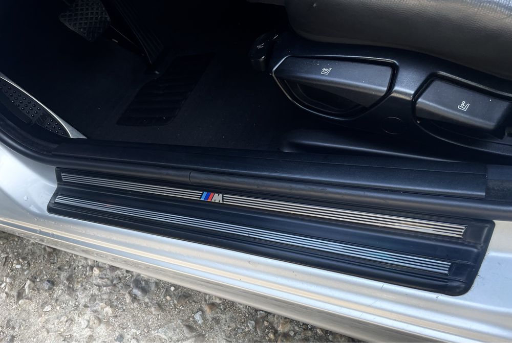 Оригинални вътрешни М прагове за бмв 3та серия Е46