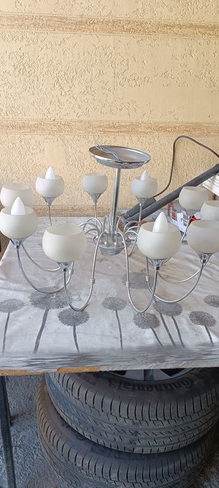 Люстра в хорошем состоянии