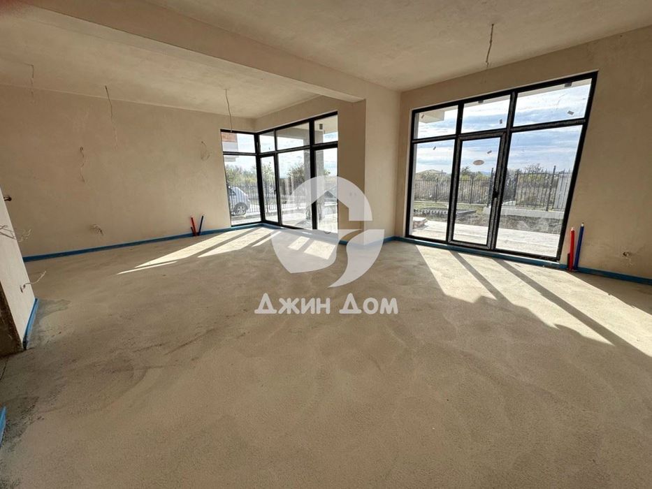 Продава се Къща в Поморие - 196 кв.м за 859 €/кв.м - Снимка #2