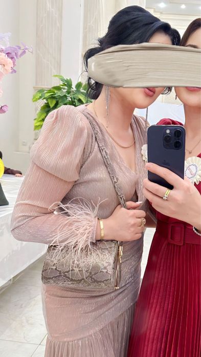 Платья от бренда Pudra