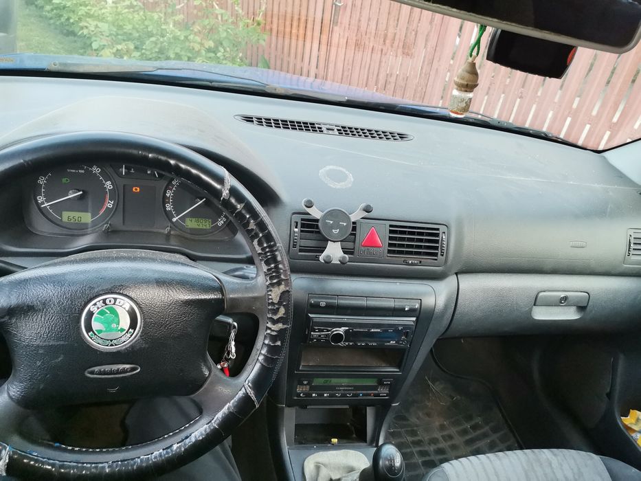 Vând Skoda Octavia 1 1.6 GPL