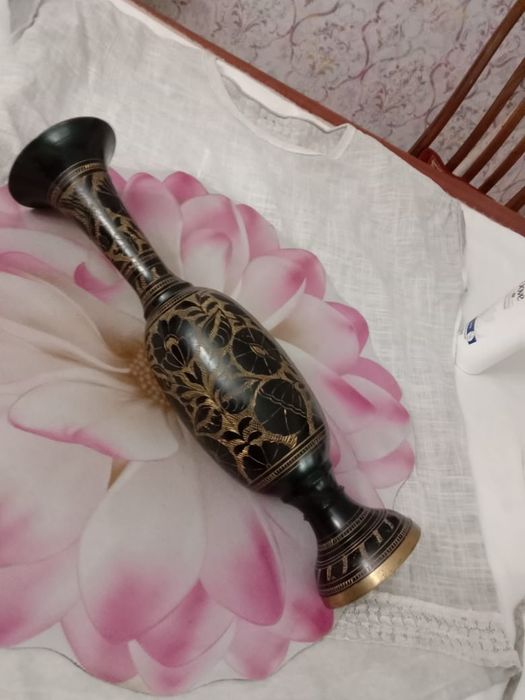 Индийская ваза из латуни