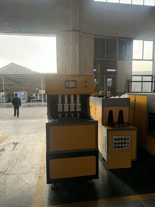 Оборудование для выдува пэт