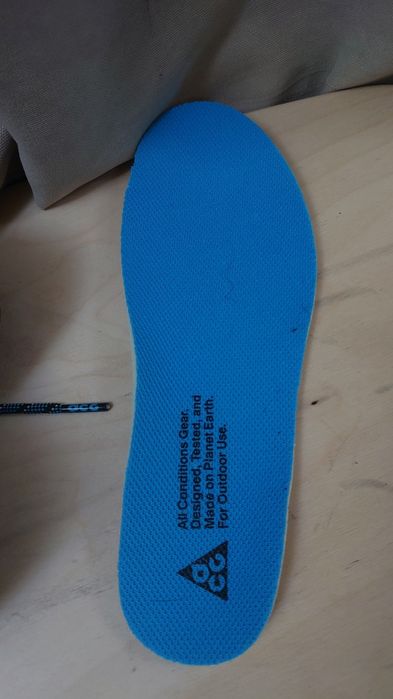 Ботинки Nike новые с коробкой