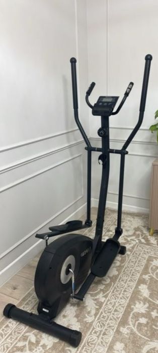 Эллиптический тренажер