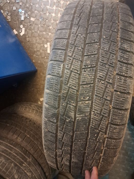 Зимний резина 18 размер, 1шт