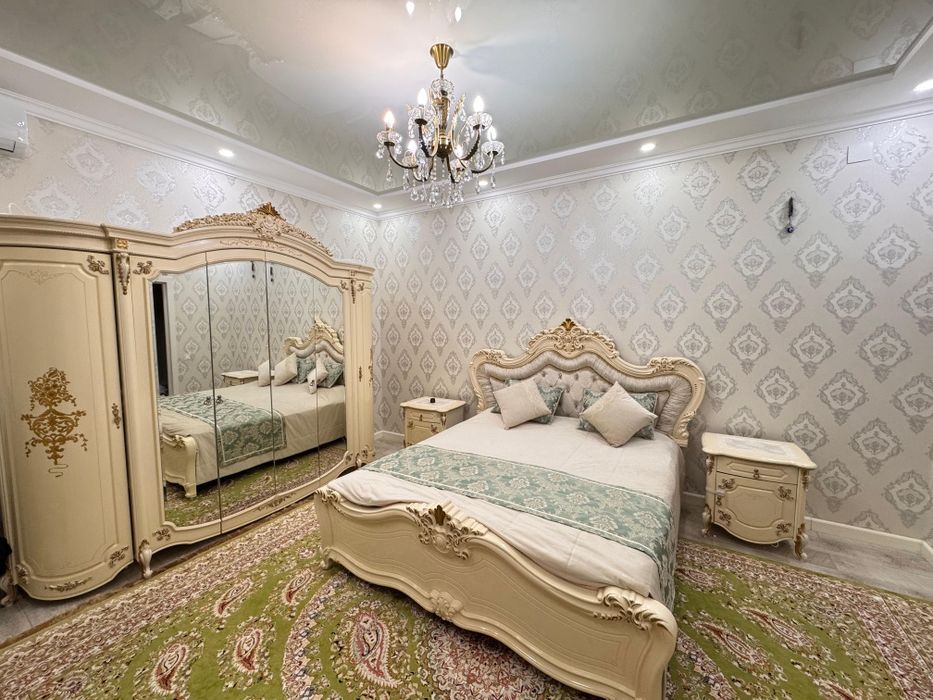 Спальный гарнитур