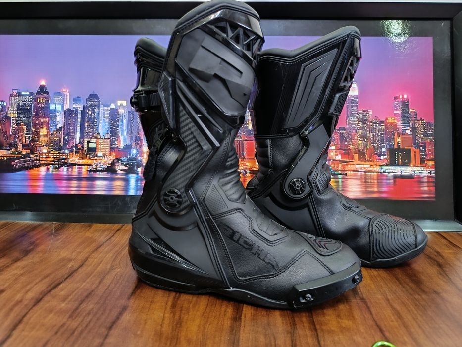 Мото боты от бельгийского бренда RICHA