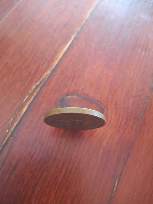 Продавам стари монети