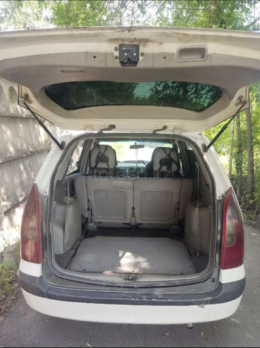 Продам Мазда премаси