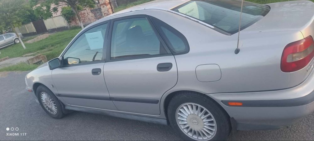 Vând volvo ân stare bunã .merge fãrã probleme