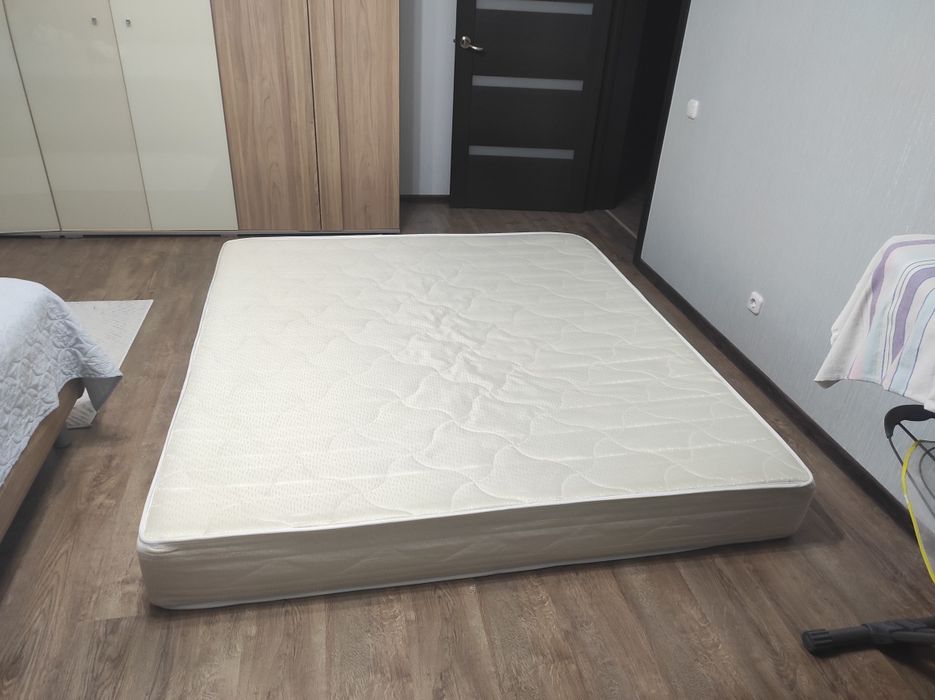 Матрас 180*200 см