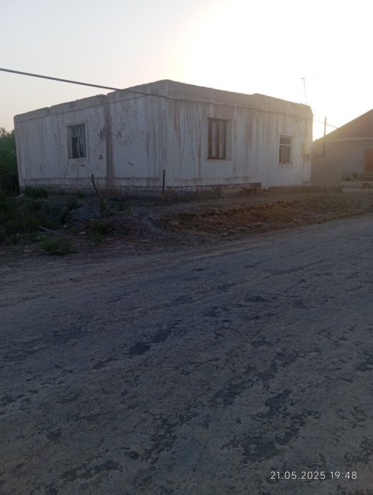 уй шор ауылда .3комн( обмен бар домға.)