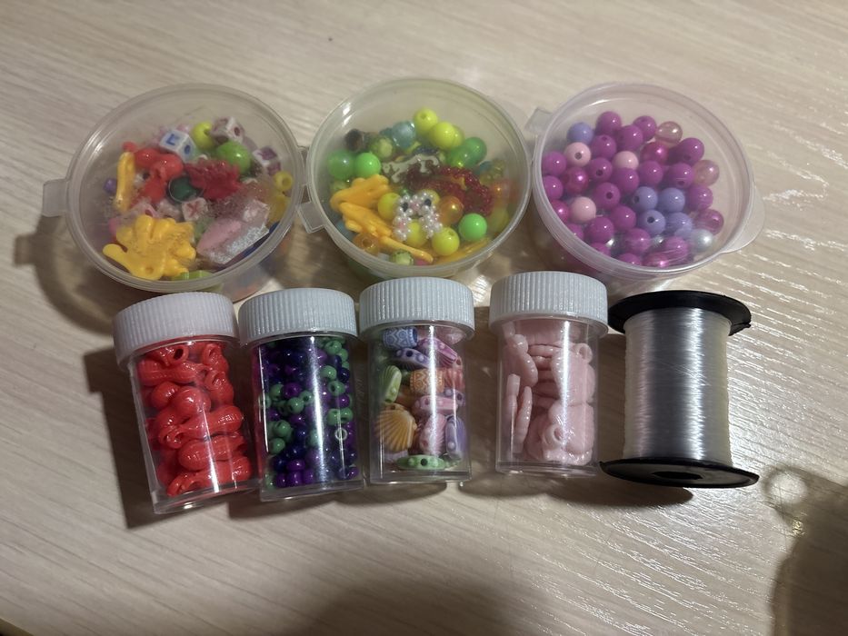 Продам бисер и резиночки