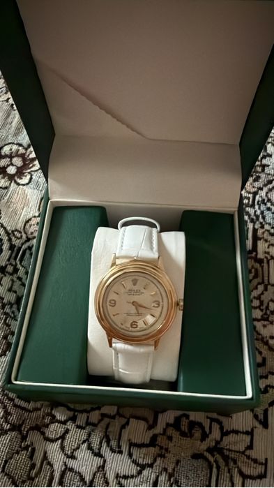 Сағат сатылады 585 алтын