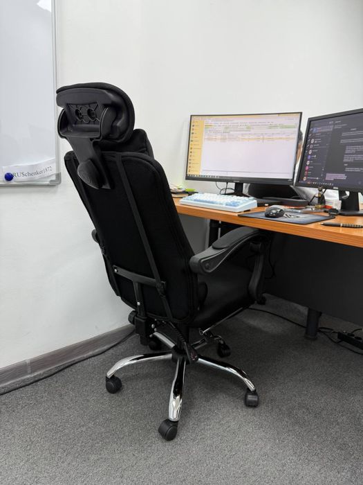 Офисное игровое кресло сетчатое