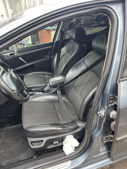 Peugeot 407 2.0HDi / Пежо 407 на части