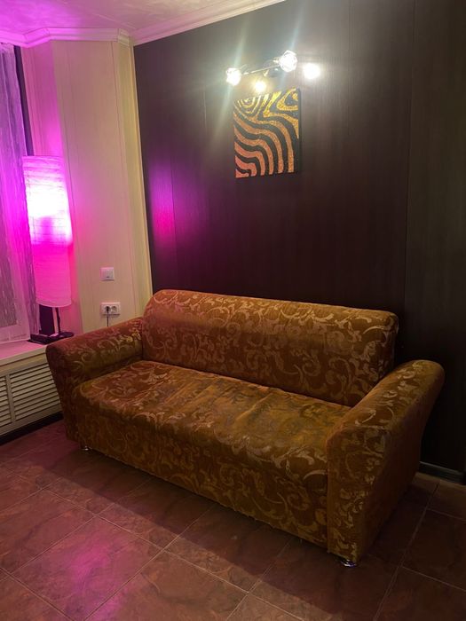 Продам диван б/у