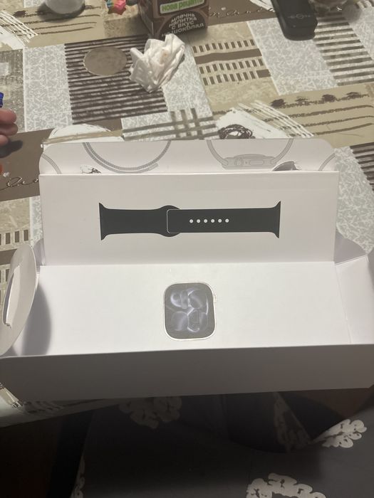 Продавам смарт часовник