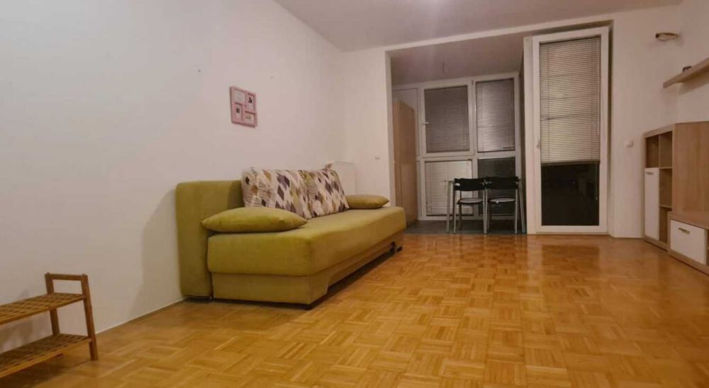 Дава се под наем Едностаен апартамент в Пловдив, Тракия - 36 кв.м за 153 € - Снимка #1