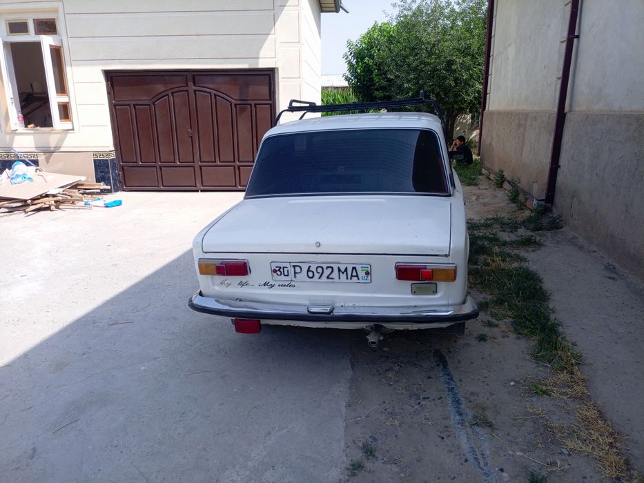 011 срошни сотилади