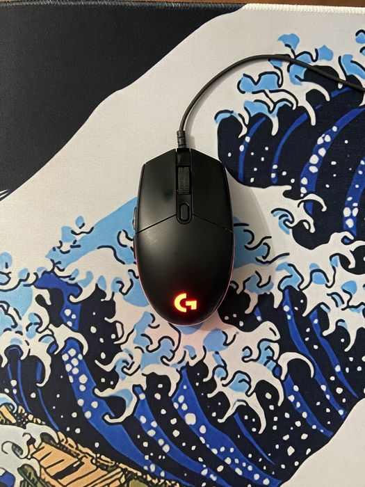 Logitech G102 с ковриком