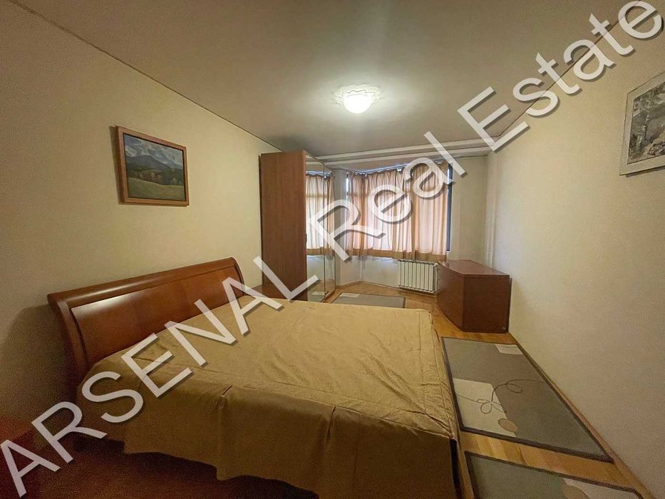 Четиристаен апартамент за продажба, Лозенец