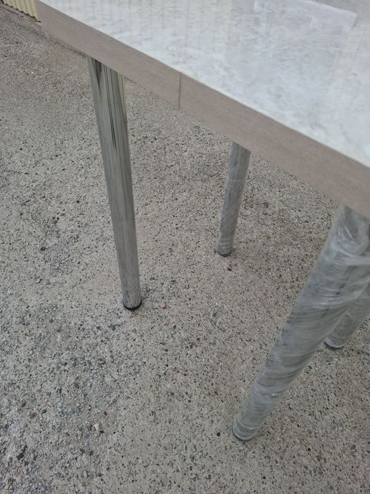 Продам фуршетный столик