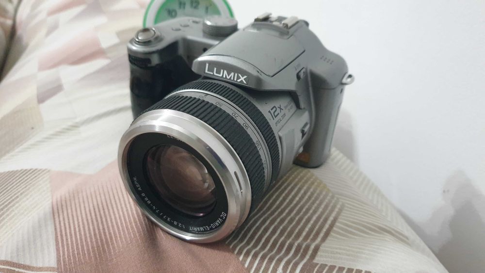 Panasonic Lumix DMC-FZ30