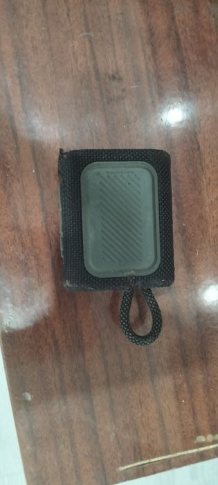 Продам колонку JBL GO3
