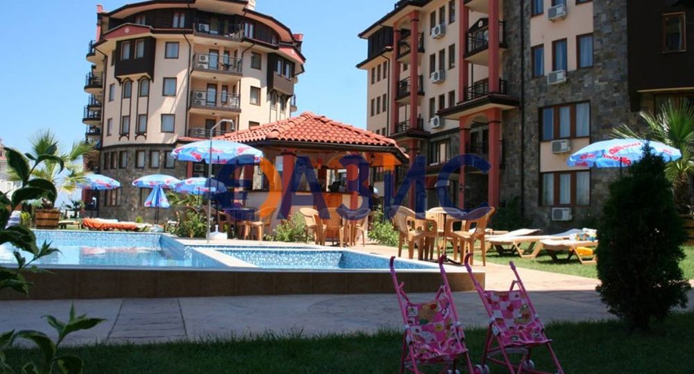 Продава се Двустаен апартамент в Царево - 99 кв.м за 953 €/кв.м - Снимка #12