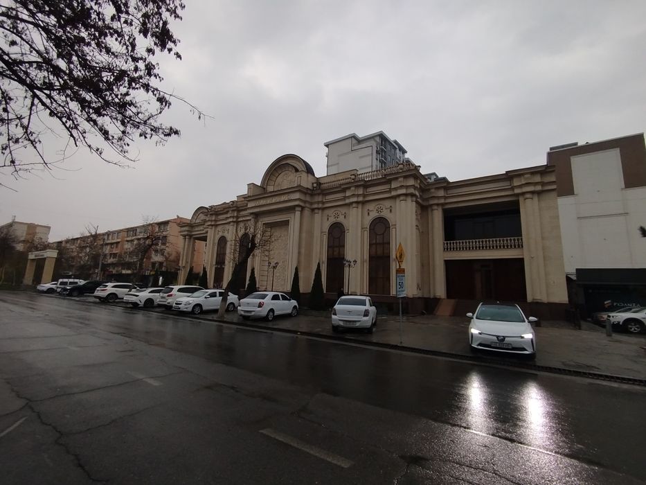 Сдаётся помещение 55 м² у дома торжеств «Яшнабад»
​Описание:
Сдаётся с