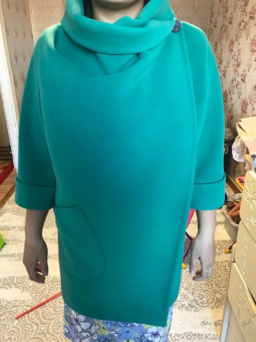 Продам женское пальто