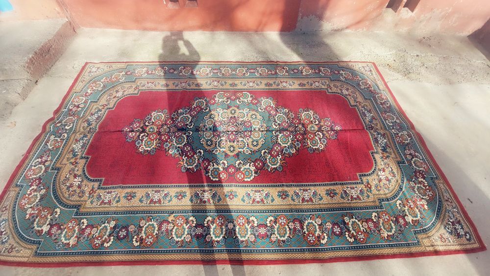 Ковёр б/у 4 на 2,5 м