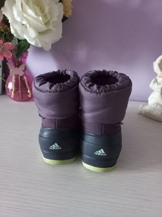 Продавам детски ботушки N 23